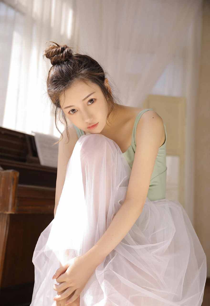 怎样和小领导相处(怎样和领导相处 pdf)